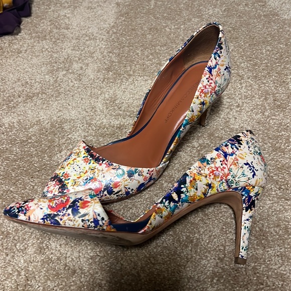 Rebecca Minkoff Heels 👠 - Picture 2 of 7